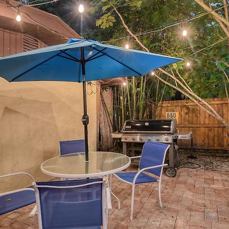 Siesta Key Palms Resort Point O'Rocks Exterior photo
