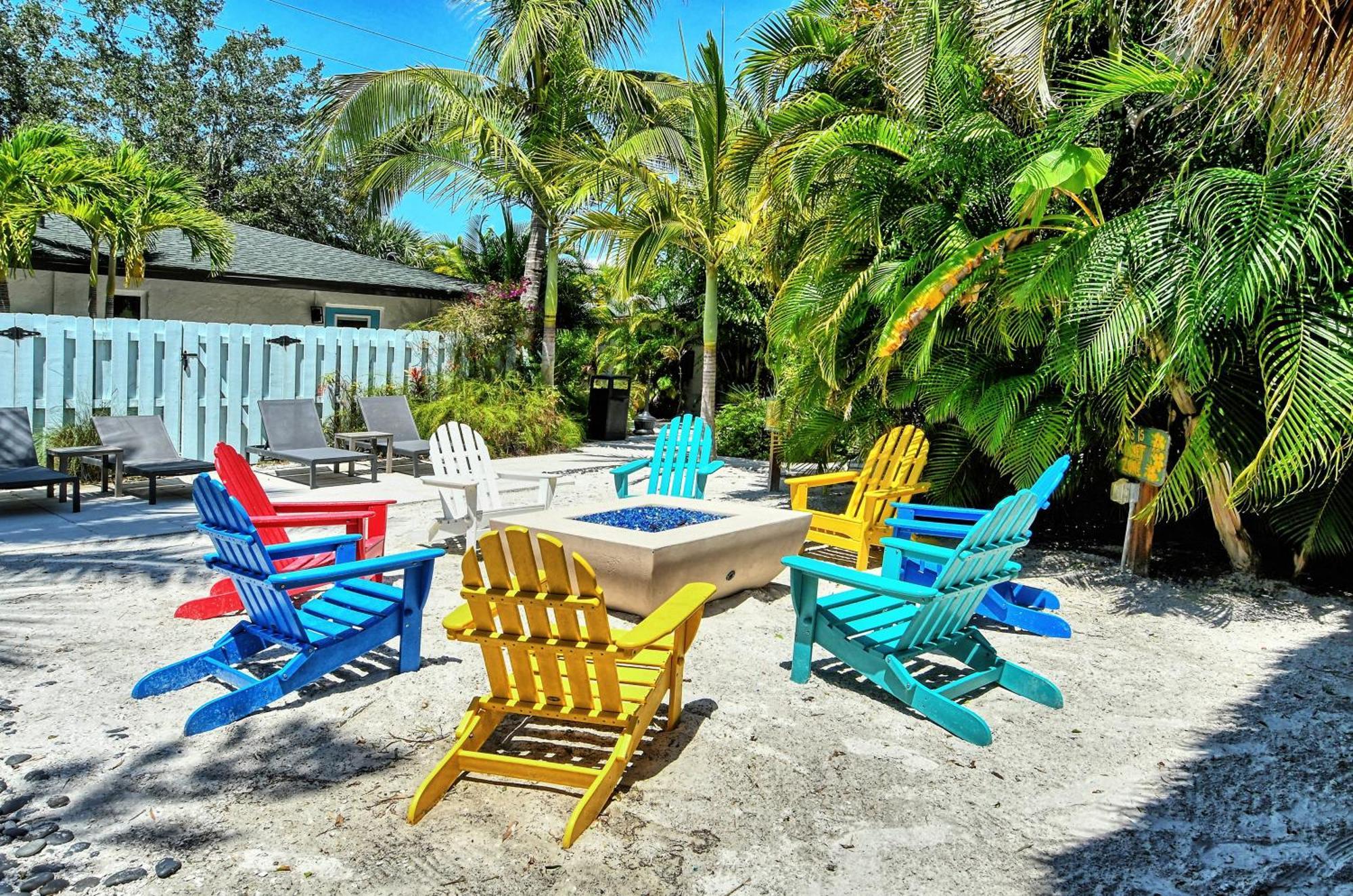 Siesta Key Palms Resort Point O'Rocks Exterior photo