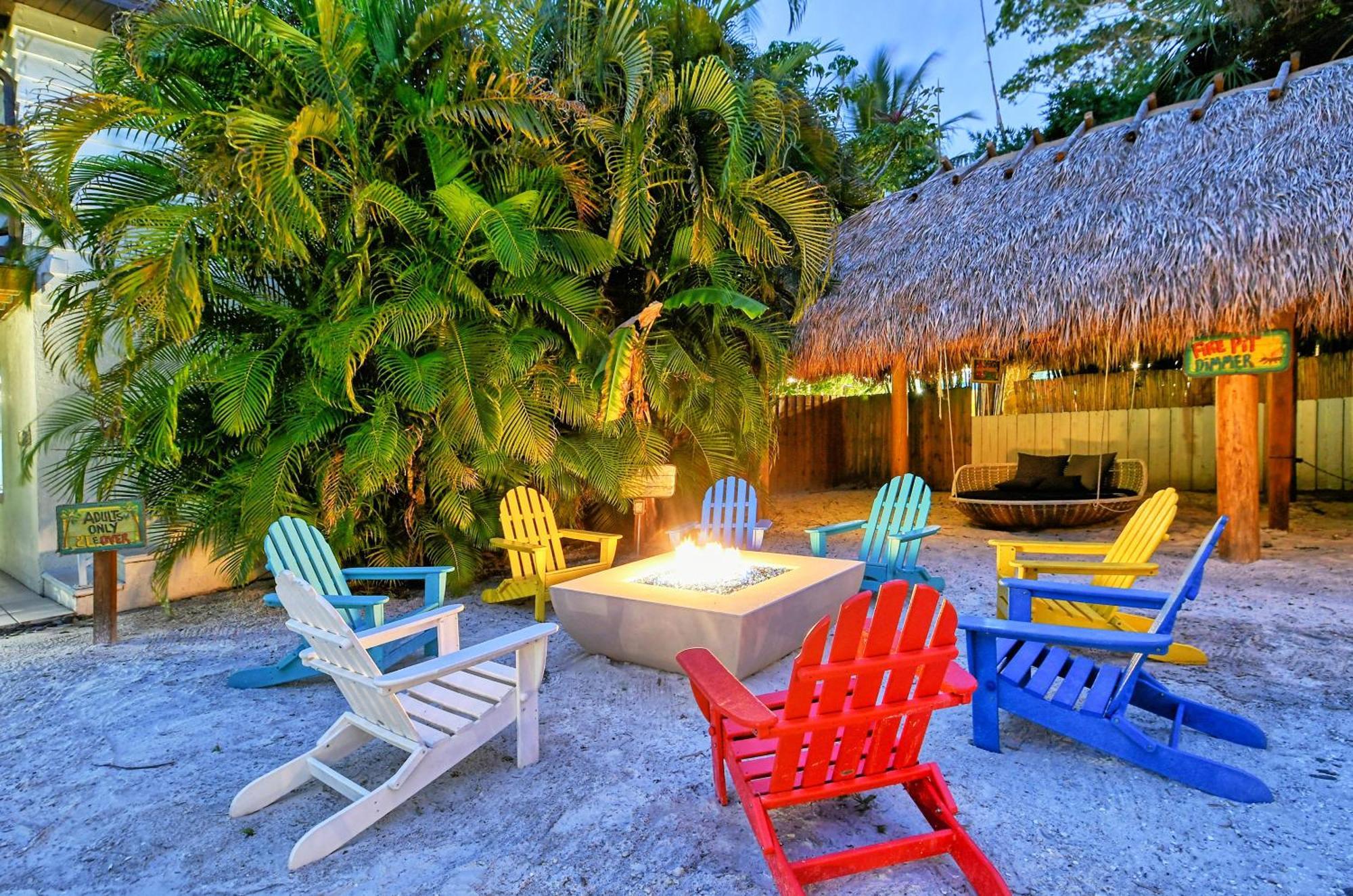 Siesta Key Palms Resort Point O'Rocks Exterior photo