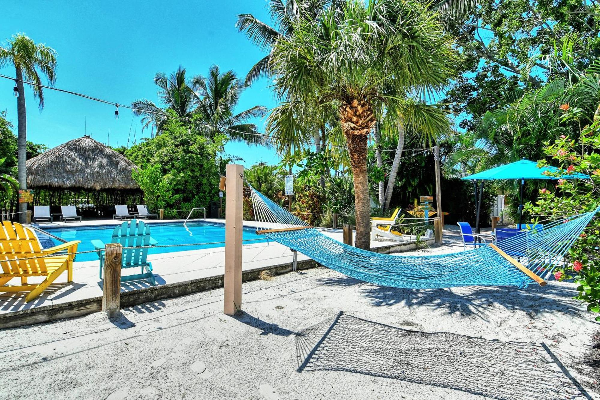 Siesta Key Palms Resort Point O'Rocks Exterior photo